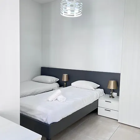 Sunshine Court No 3 Апартаменты Слима